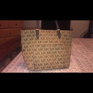MK Purse